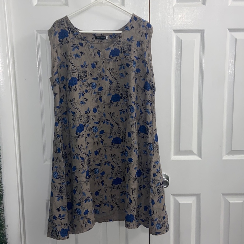 Anthropologie shift dress about size large